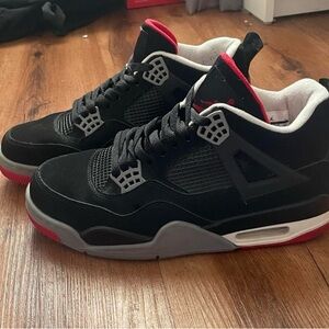 Air Jordan 4 Bred - Size 8